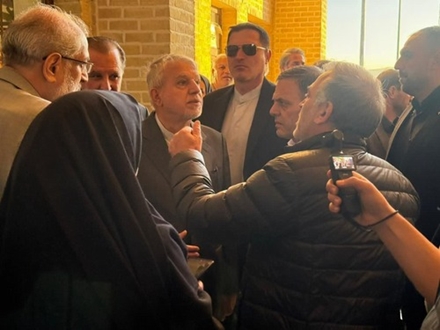 بازدید وزیر گردشگری و صنایع‌دستی از ناحیه صنایع‌دستی ظریفان زنجان